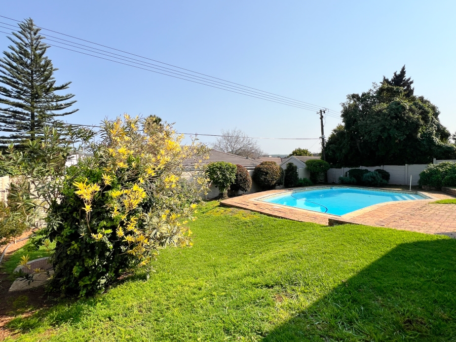 4 Bedroom Property for Sale in Kenridge Western Cape